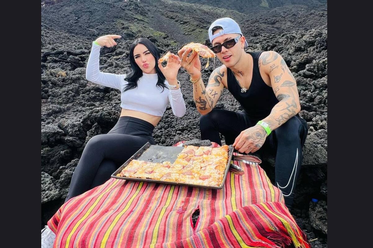 Juan de Dios Pantoja llama “la mujer del proceso” a Kimberly Loaiza por su cumpleaños