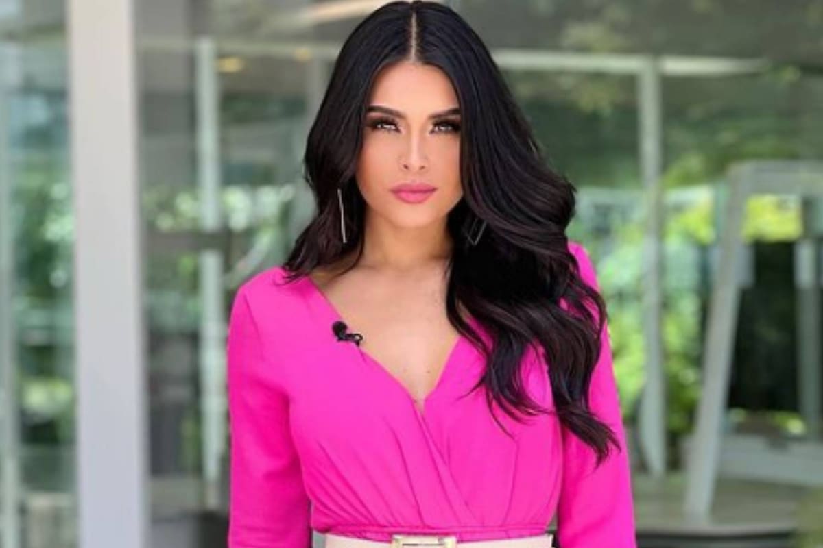 Kristal Silva deslumbra a sus fans con atrevido bikini amarillo