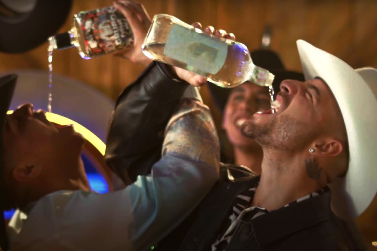 ¡Explotó la bomba! Grupo Firme y Maluma estrenan "Cada quién"