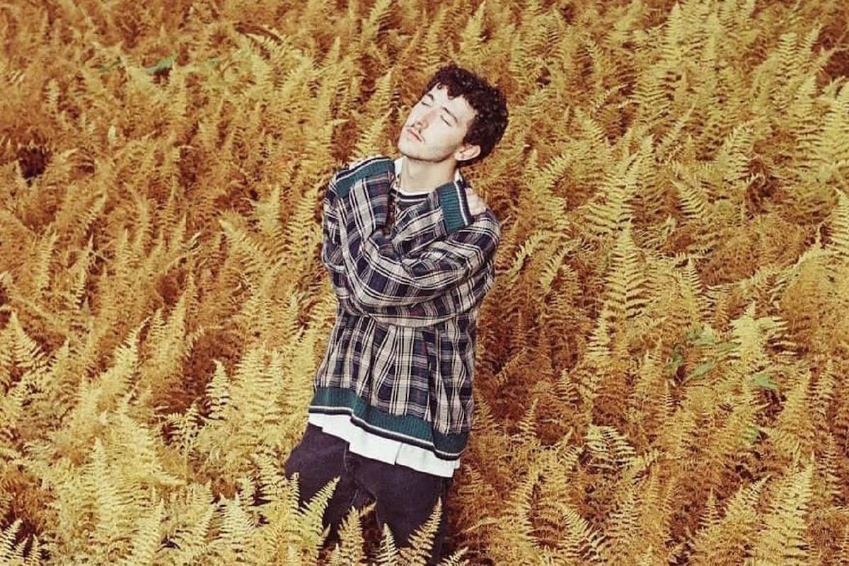 Franklin Jonas, el hermano menor de los Jonas Brothers, debuta en la música con “Cocaine”