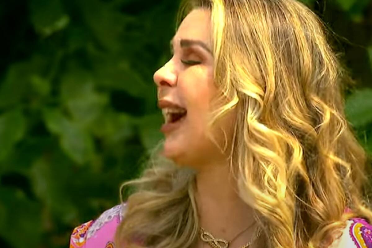 Critican a Atala Sarmiento por aparecer con unos kilos demás