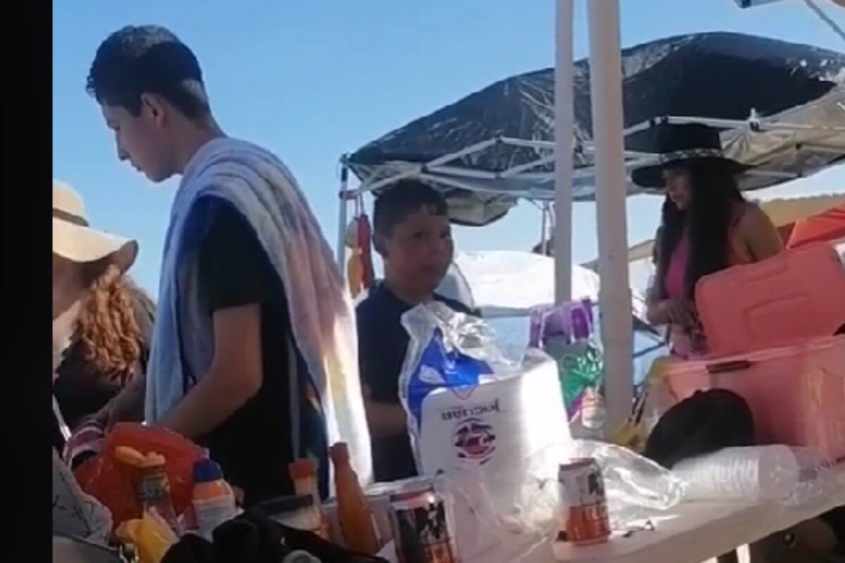 TikTok: Familia capta el momento en el que un niño desconocido se sirve de su comida sin preguntar