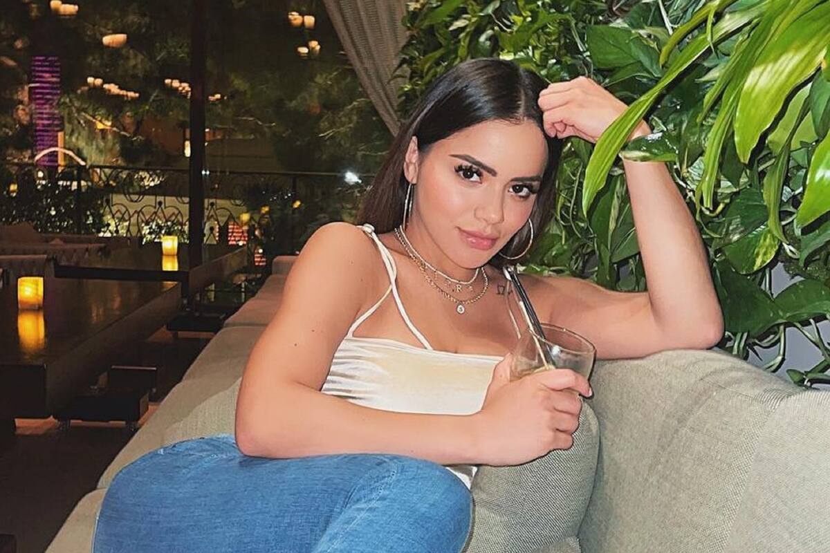 Samadhi Zendejas conquista con coqueto bañador blanco