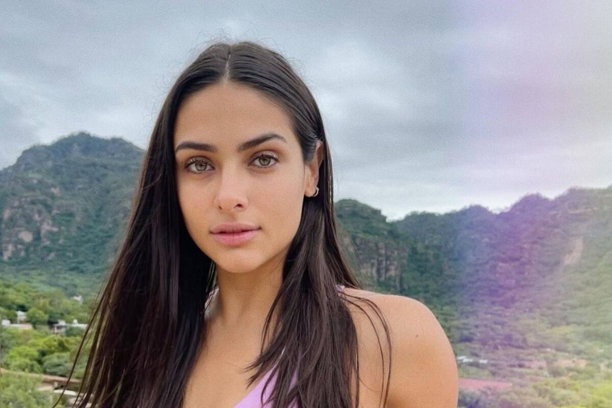 Renata Notni deja sin aliento a sus seguidores al posar topless