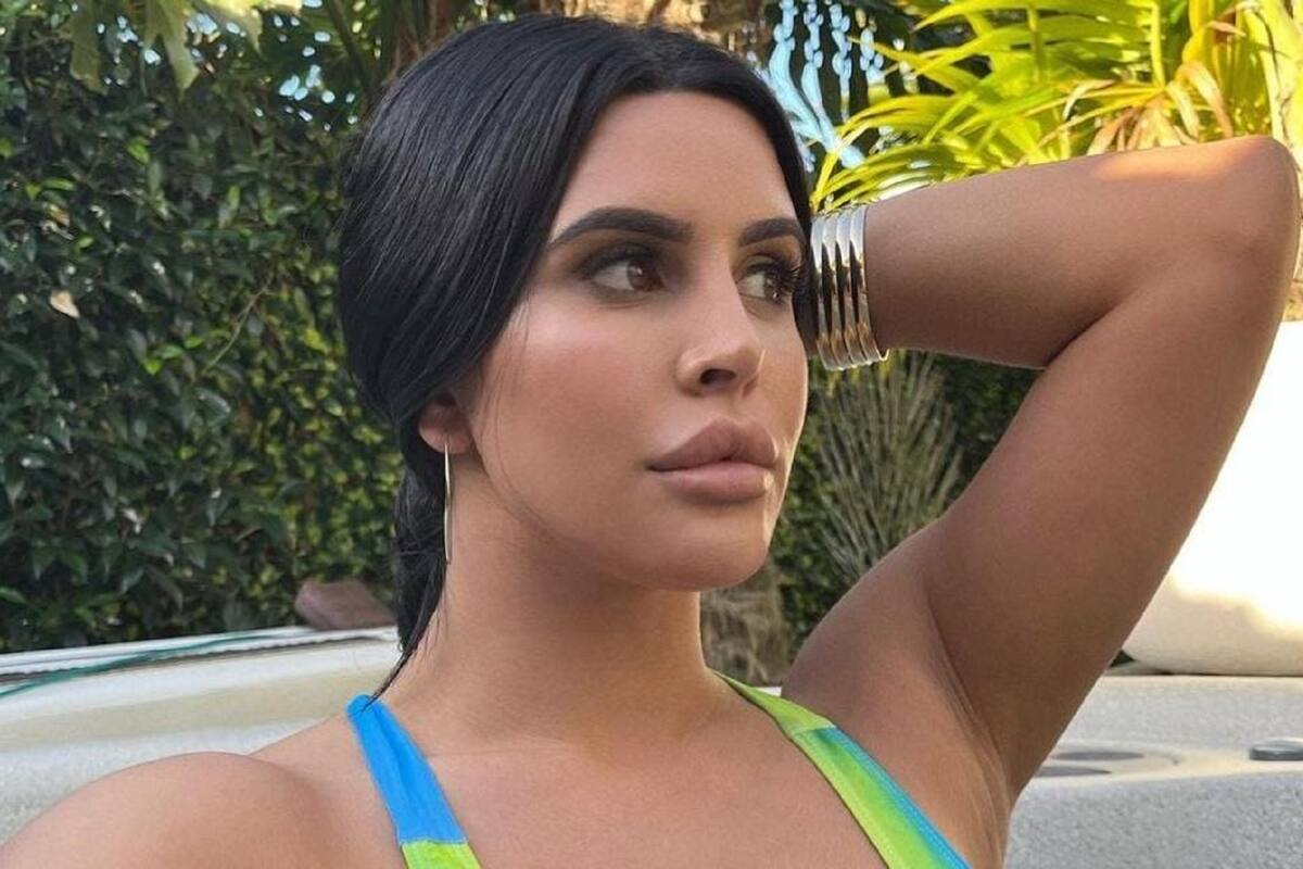 Lily Adrianne emociona a sus seguidores con su traje de baño en Instagram