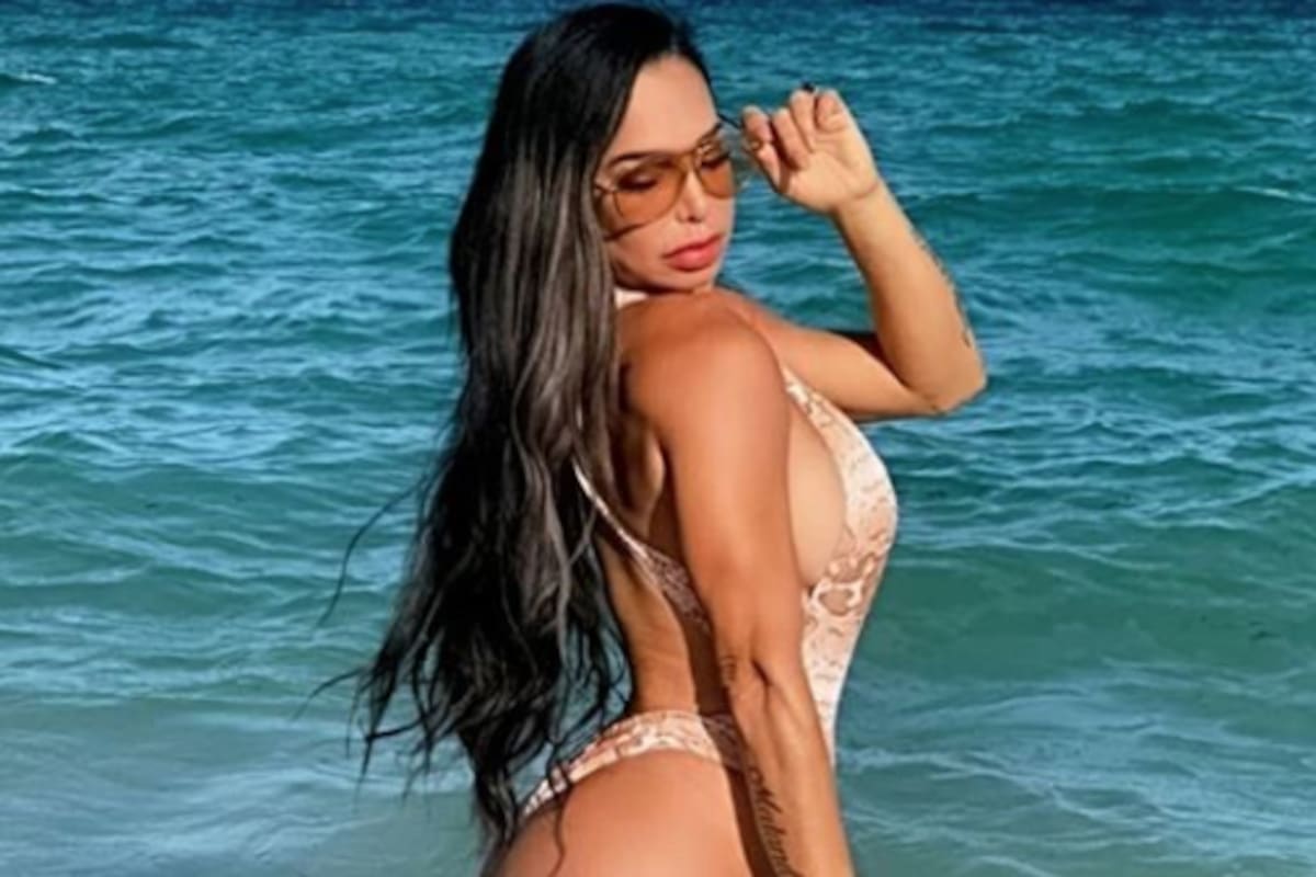 ¡Lis Vega se muestra más sexy que nunca en un diminuto traje de baño!