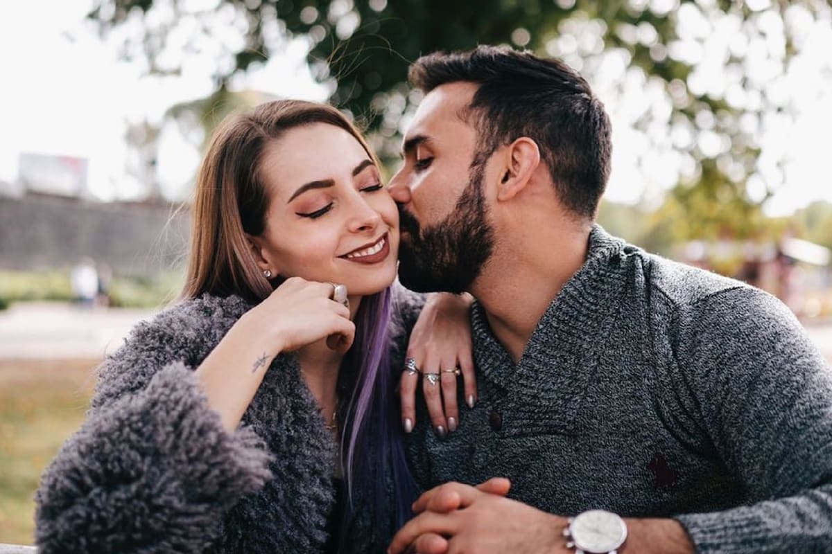 ¡Hay boda! YosStop se compromete con su novio tras 10 años de relación