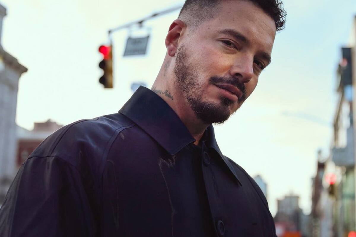 J Balvin pide detener la "guerra civil" que se vive en Colombia