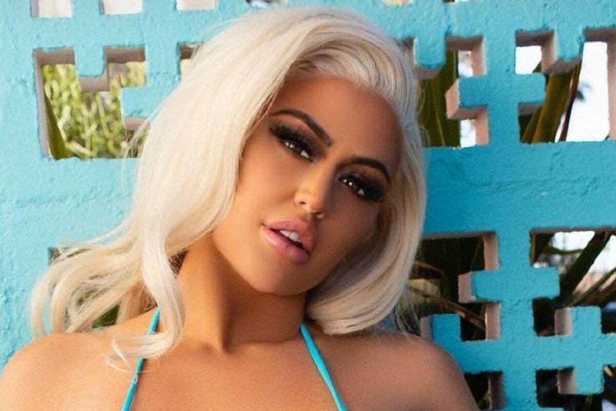 Danii Banks emociona a sus seguidores tirando de su bikini azul