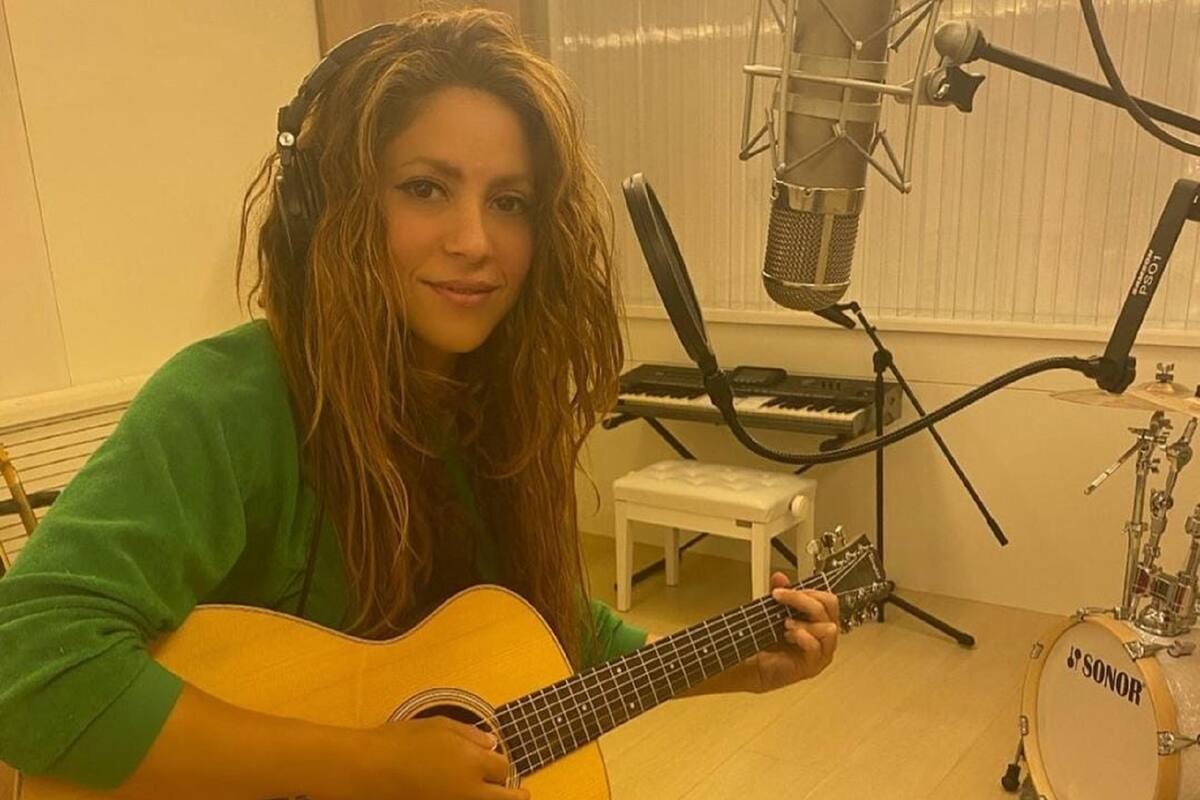 Shakira celebra los 20 años de su mítico disco “Laundry Service”