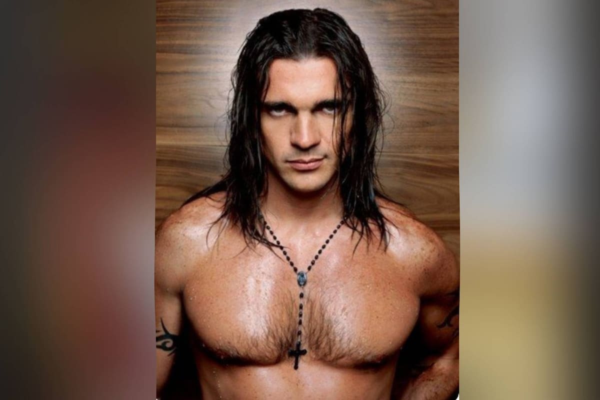 Juanes se quita la ropa en Instagram y provoca tremendo calor en sus fans