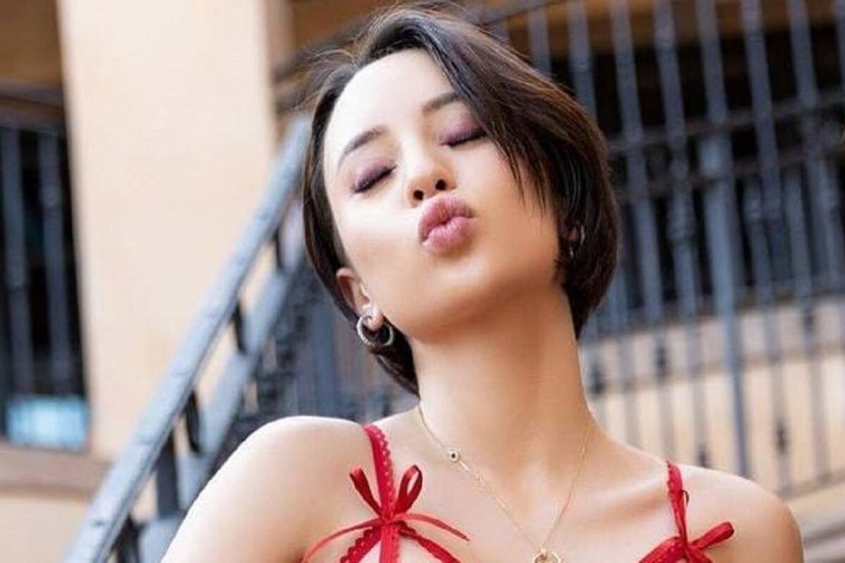 Verónica Perasso asombra al modelar su escultural figura con sensual ropa interior de encaje