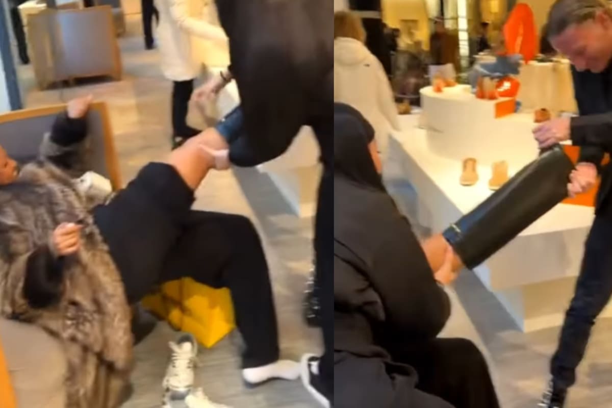 Mujer enfrenta dificultad al probarse botas Givenchy valoradas en 19 mil pesos
