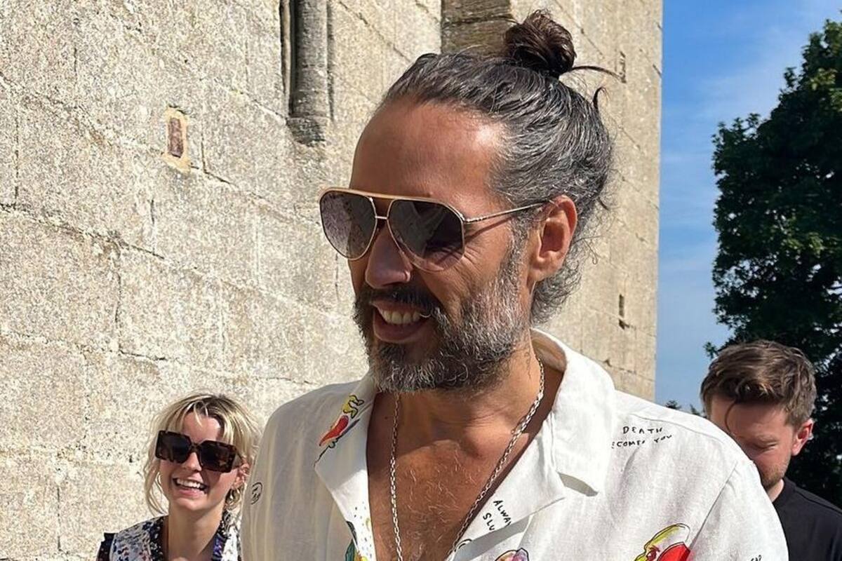 Russell Brand es interrogado por la policía de Londres tras acusaciones de agresión sexual