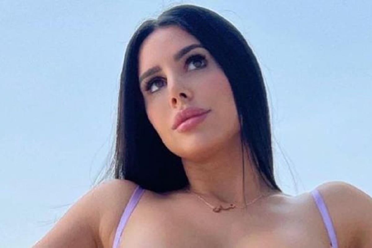 Lily Adrianne sorprende con su gran figura en ropa interior de encaje