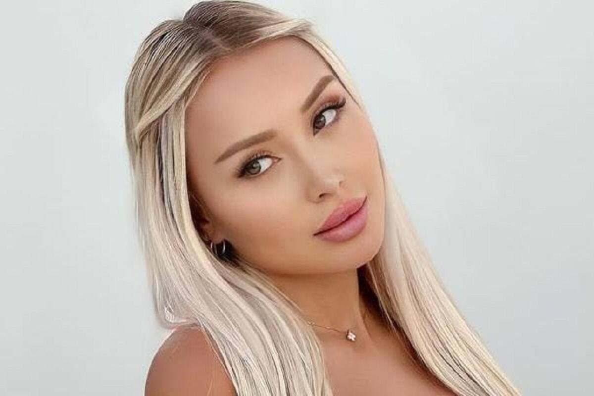 Daniella Chávez enamora a sus seguidores al modelar su sensacional vestido rosa