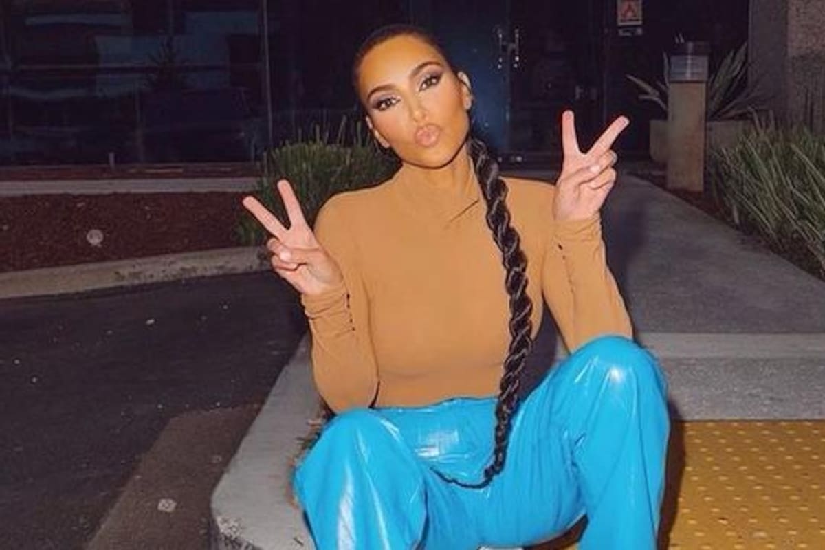 Kim Kardashian enfrenta las penas con un baño de Sol; demuestra que está de pie