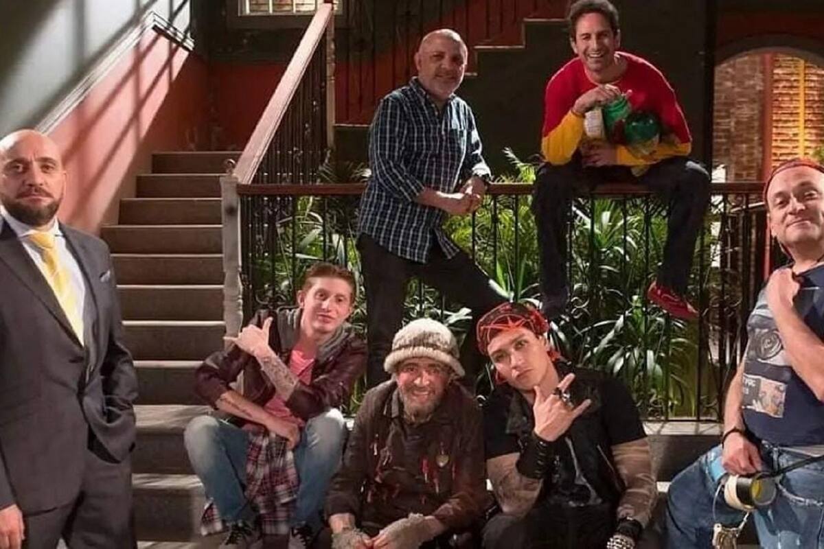El elenco de “Vecinos” se despide de Octavio Ocaña, “Benito”