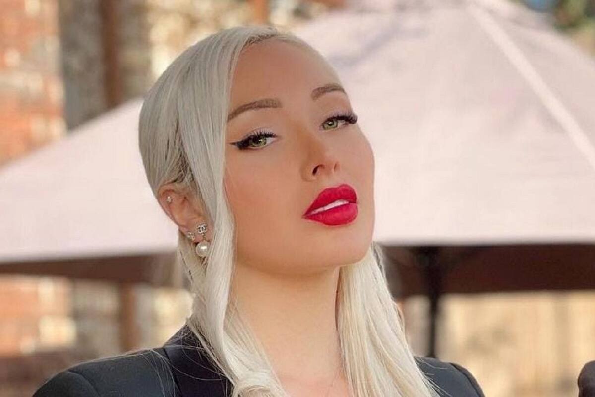 Daniella Chávez sorprende a sus fans al subir foto cubriéndose solo con sus brazos