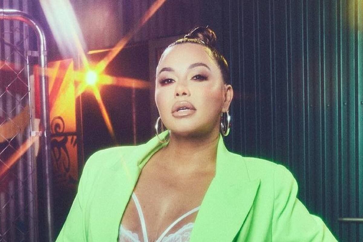 Con tremendo outfit, Chiquis Rivera alborota meneando sus caderas en Los Premios Juventud 2021