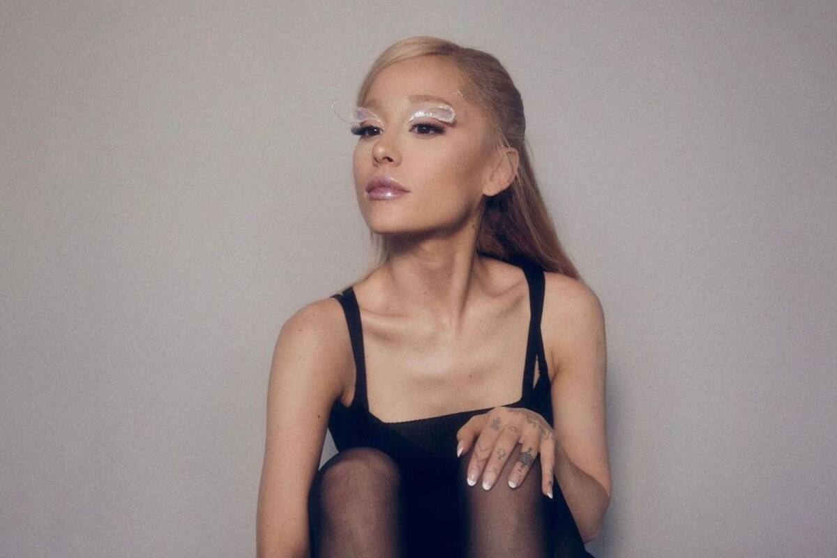 Ariana Grande sorprende a sus fans con el anuncio de su nuevo sencillo ‘Yes, and?’