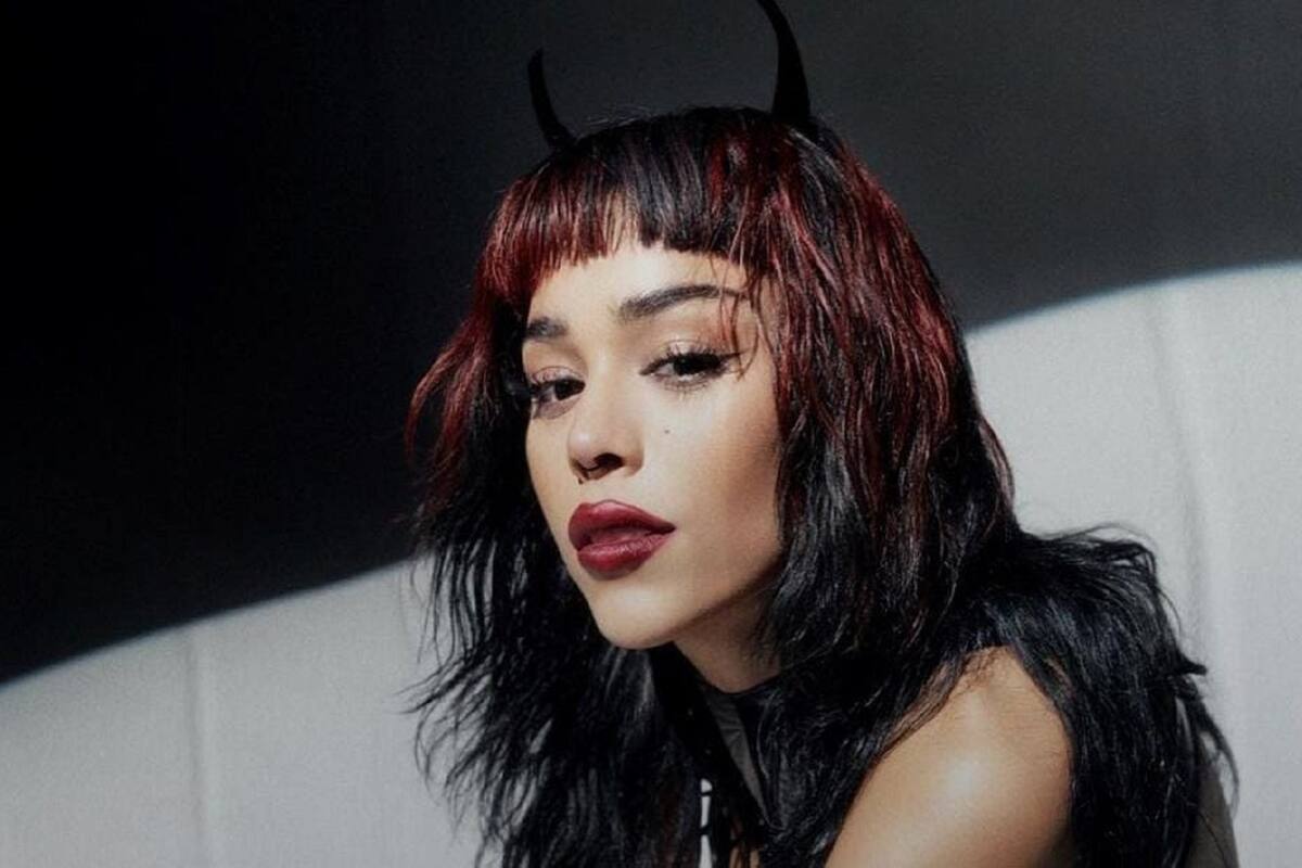 Danna Paola se transforma para el videoclip de "Tenemos que hablar"