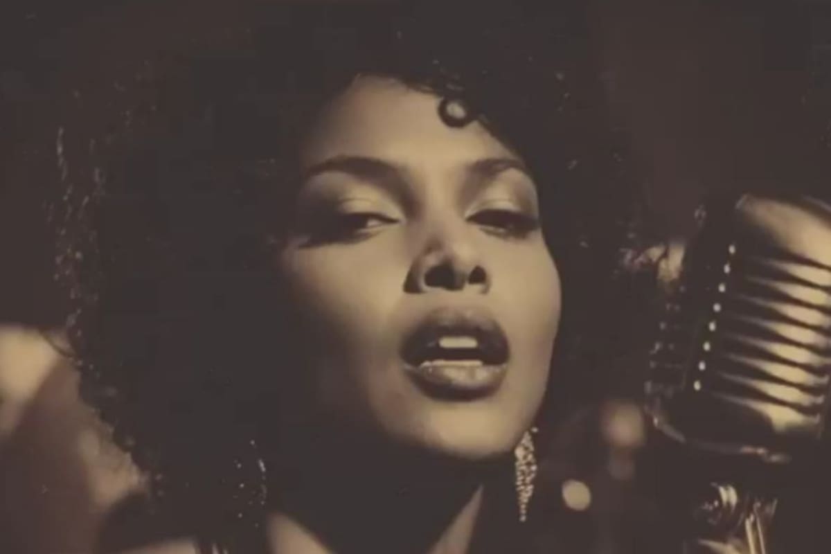 La verdad sobre Sienna Rose: ¿un artista real o creación de inteligencia artificial?