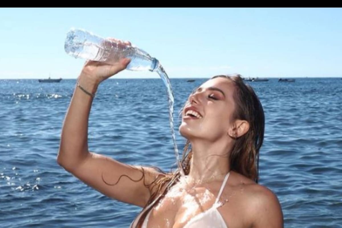 Completamente mojada, Jessica Pires robó las miradas de sus fans en Instagram