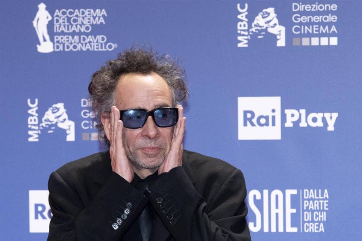 Tim Burton planea probar suerte en la televisión con la serie "The Addams Family"