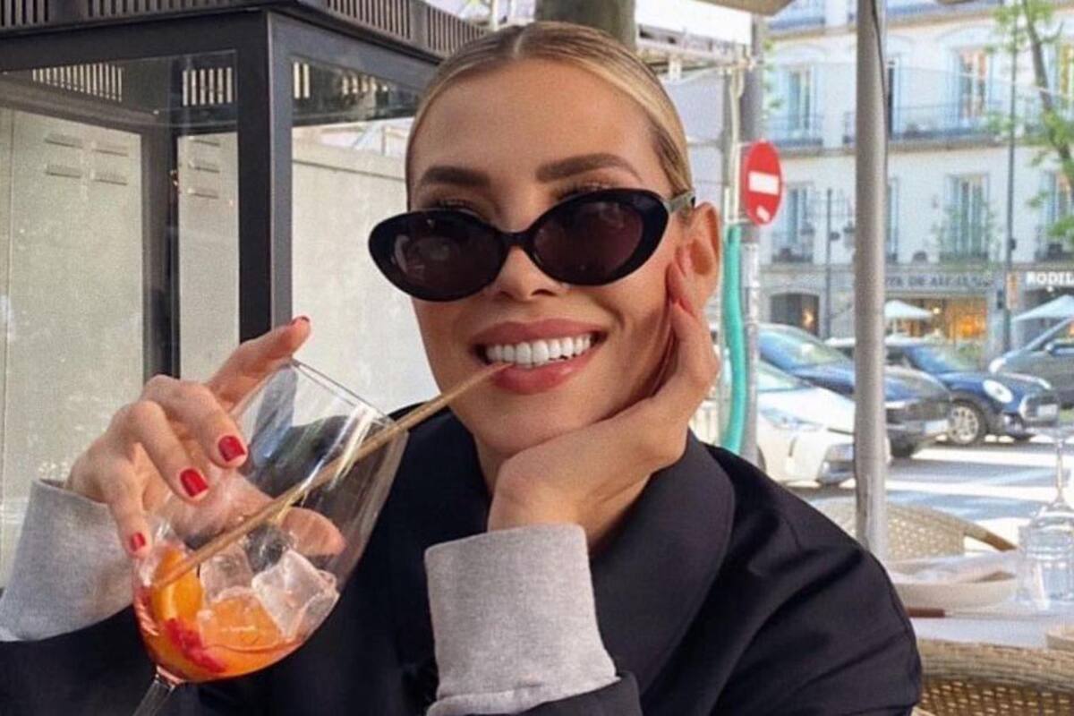 Michelle Salas manda besitos a sus fans y los deleita con su retaguardia