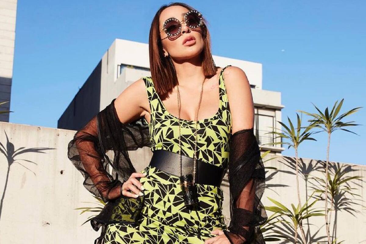 Manelyk González presume que Jawy Méndez le toma sus ardientes fotos en bañador