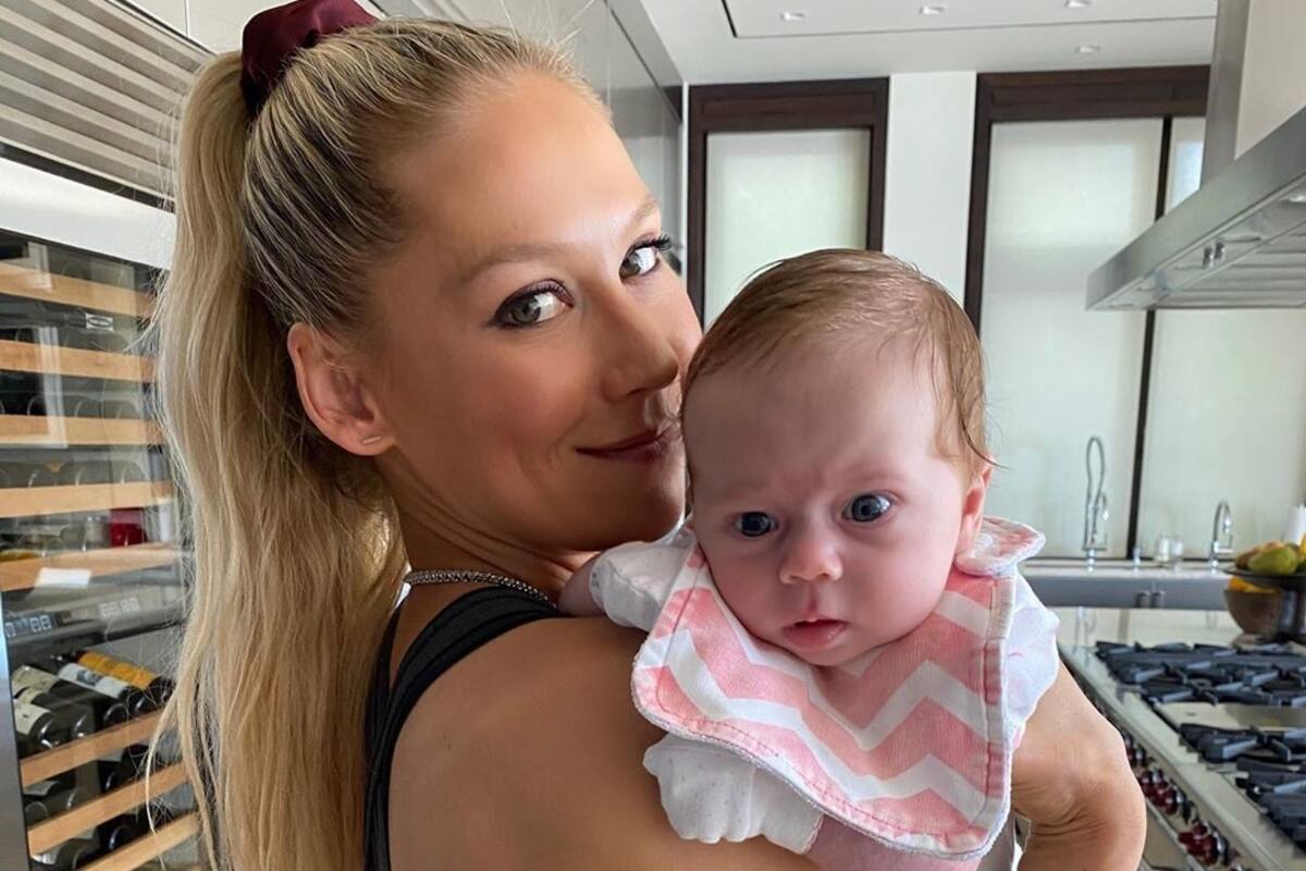 Bebé de Enrique Iglesias y Anna Kournikova enamora las redes sociales