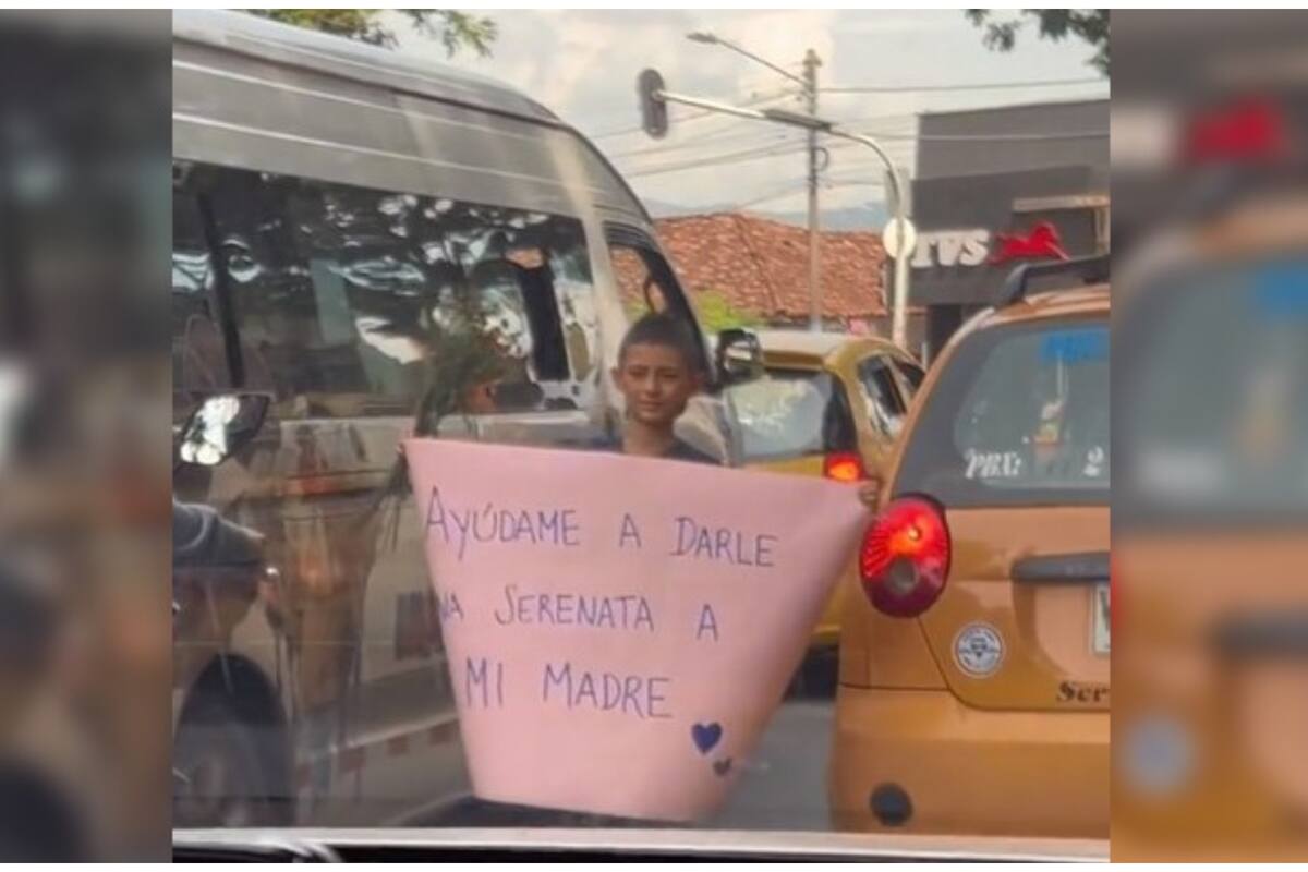 El conmovedor sueño de un niño: una serenata a su madre en el cementerio