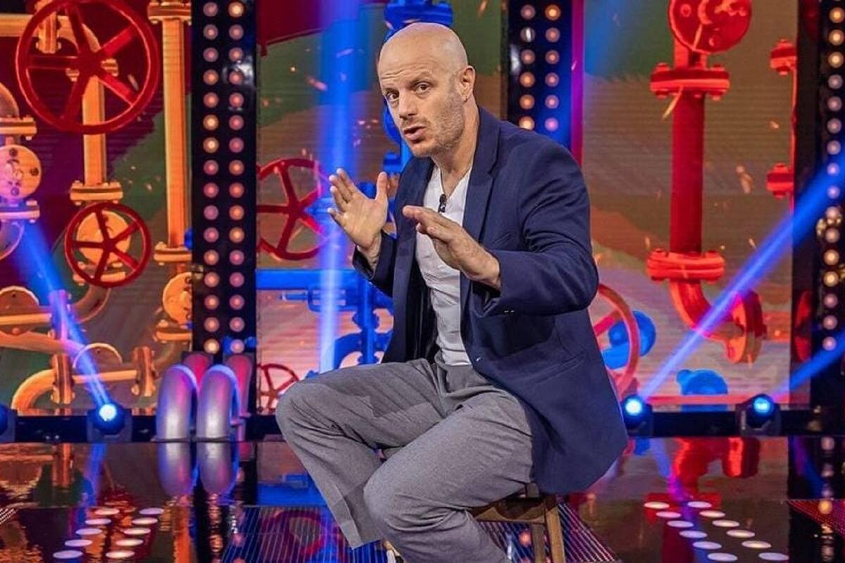 Facundo confiesa que sus hijas le reclaman por sus programas viejos al considerarlos machistas
