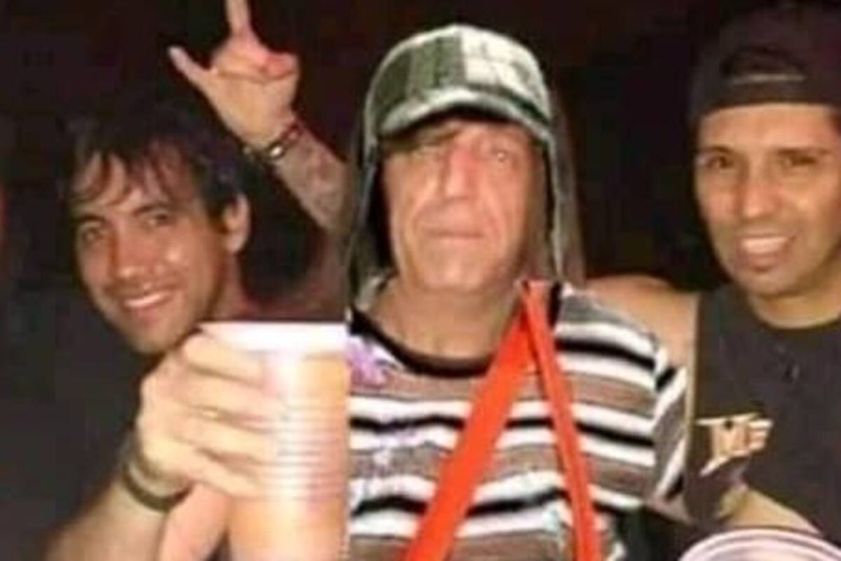 El Chavo del 8 no murió, andaba de "metalero"