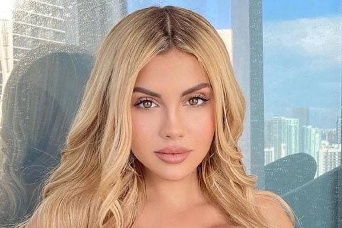 Alexa Dellanos acapara las miradas de sus fans al lucir sus grandes encantos con un increíble vestido