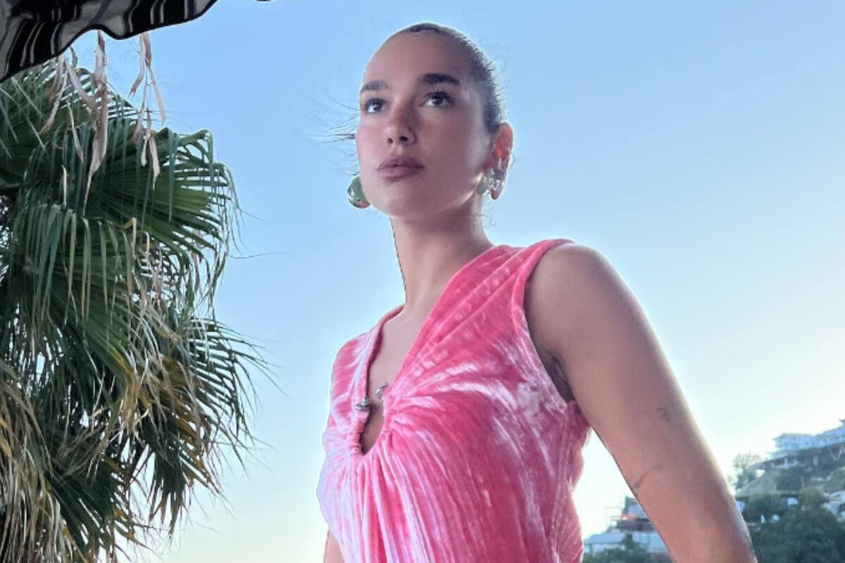 Dua Lipa enamora a sus seguidores con fotos en bikini desde Grecia