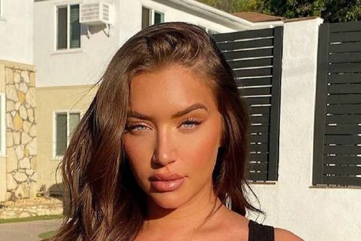 Anastasia Karanikolaou muestra su espectacular cuerpo en ropa interior de encaje