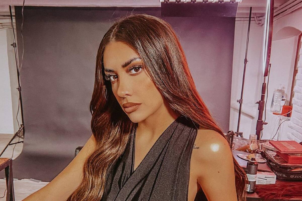 Karime Pinter festeja sus 28 años mostrando sus curvas con ropa interior; Celia Lora le regala un Rolex