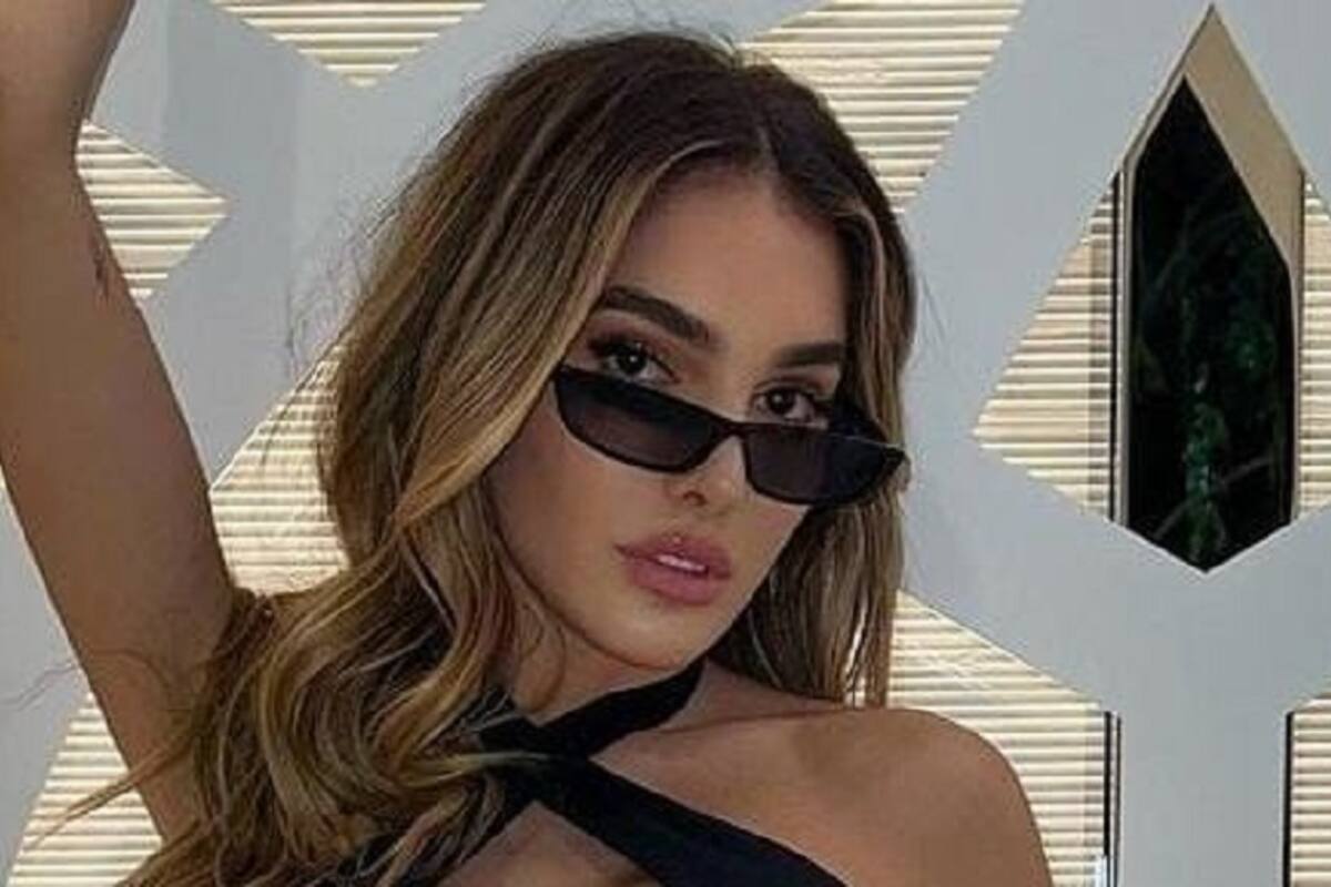 Lyna Pérez luce sus grandes encantos con despampanante bikini