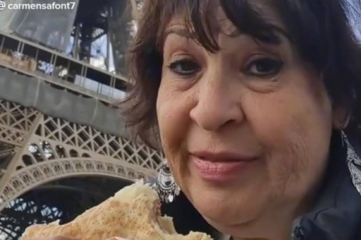 Señora conmueve en TikTok al cumplir su sueño de visitar la Torre Eiffel