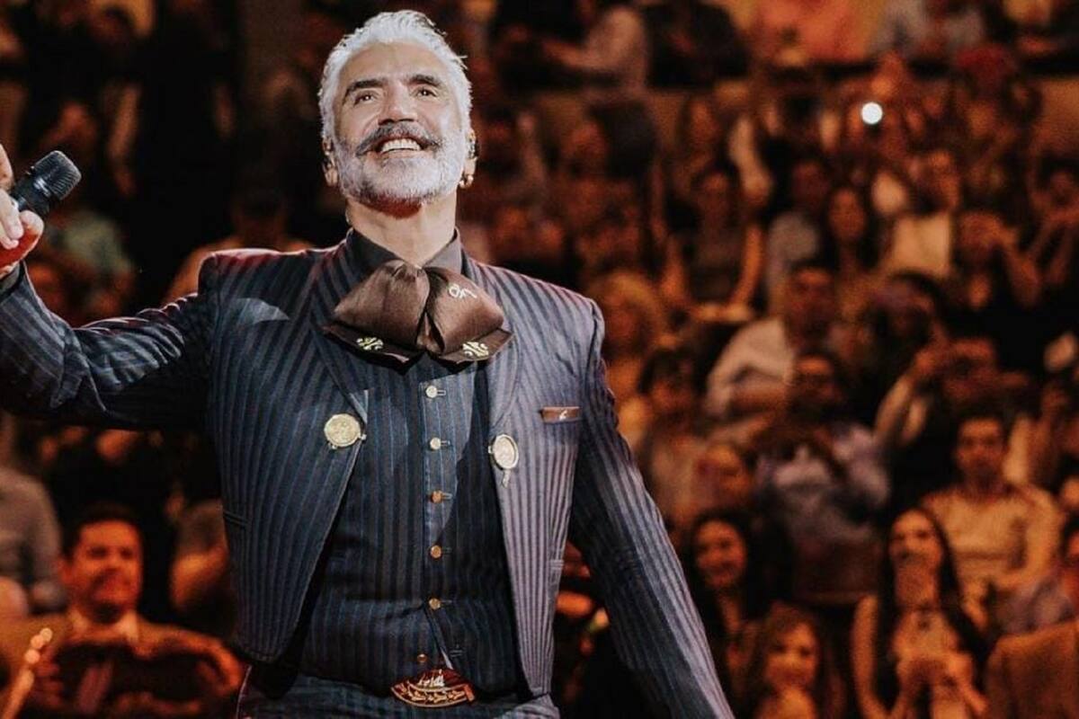 Alejandro Fernández inaugura la “Escuela de Música Comunitaria: Música para la Paz”