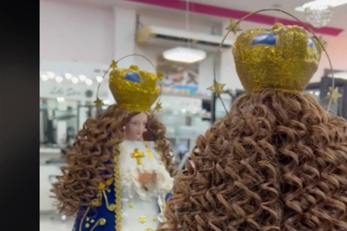 VIRAL: Estatua de la virgen causa sensación tras recibir tratamiento de cabello en un spa
