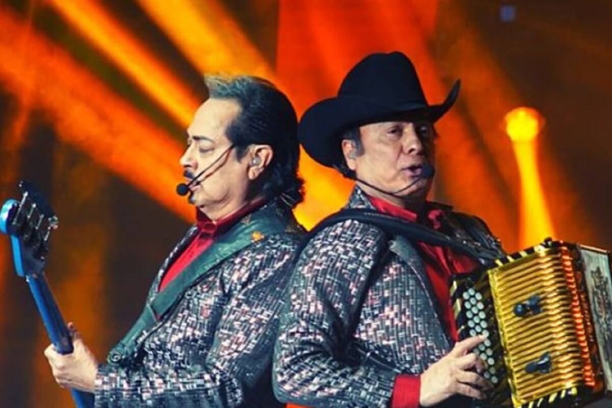 Los Tigres del Norte anuncian disco de lujo de "La Reunión"