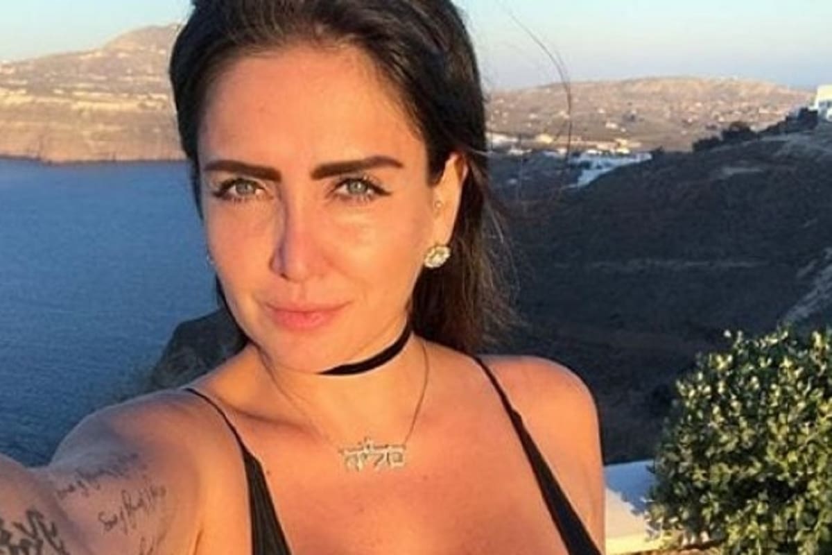 Celia Lora se quita la ropa para celebrar 20 años de la revista Playboy