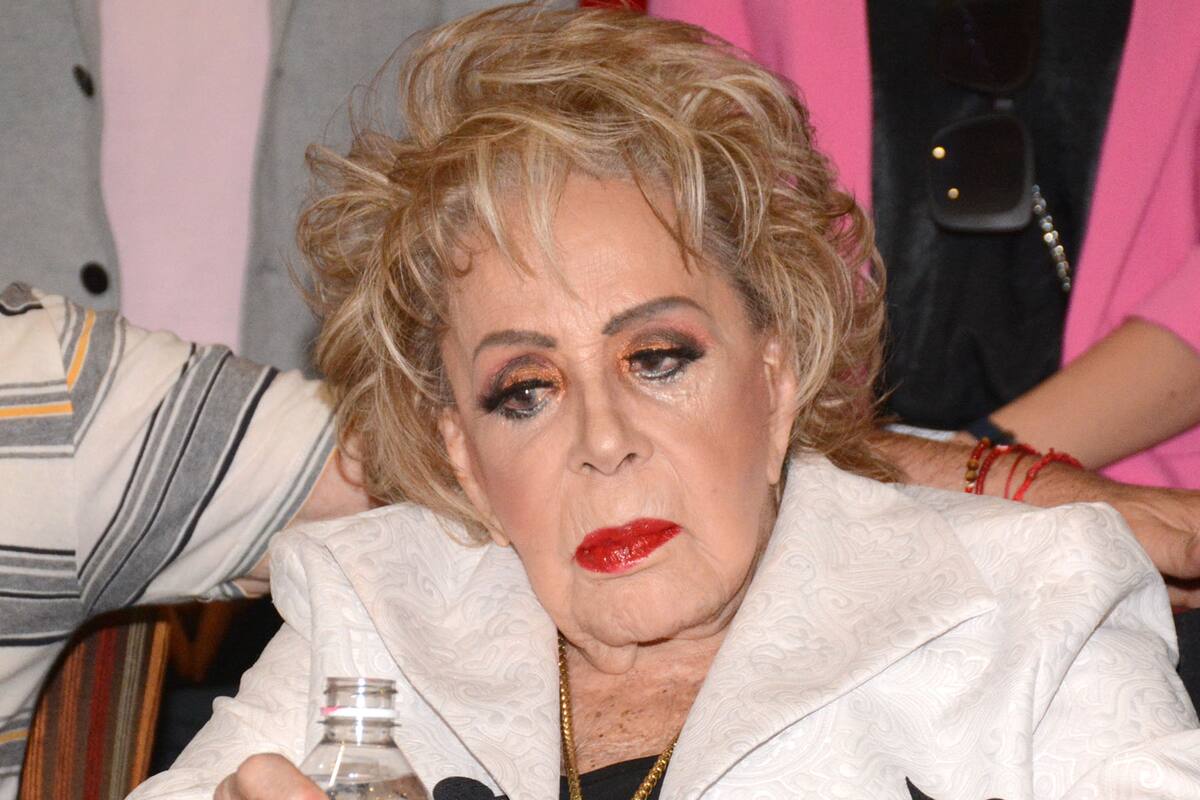 Silvia Pinal es nuevamente hospitalizada; persiste sangrado en llaga