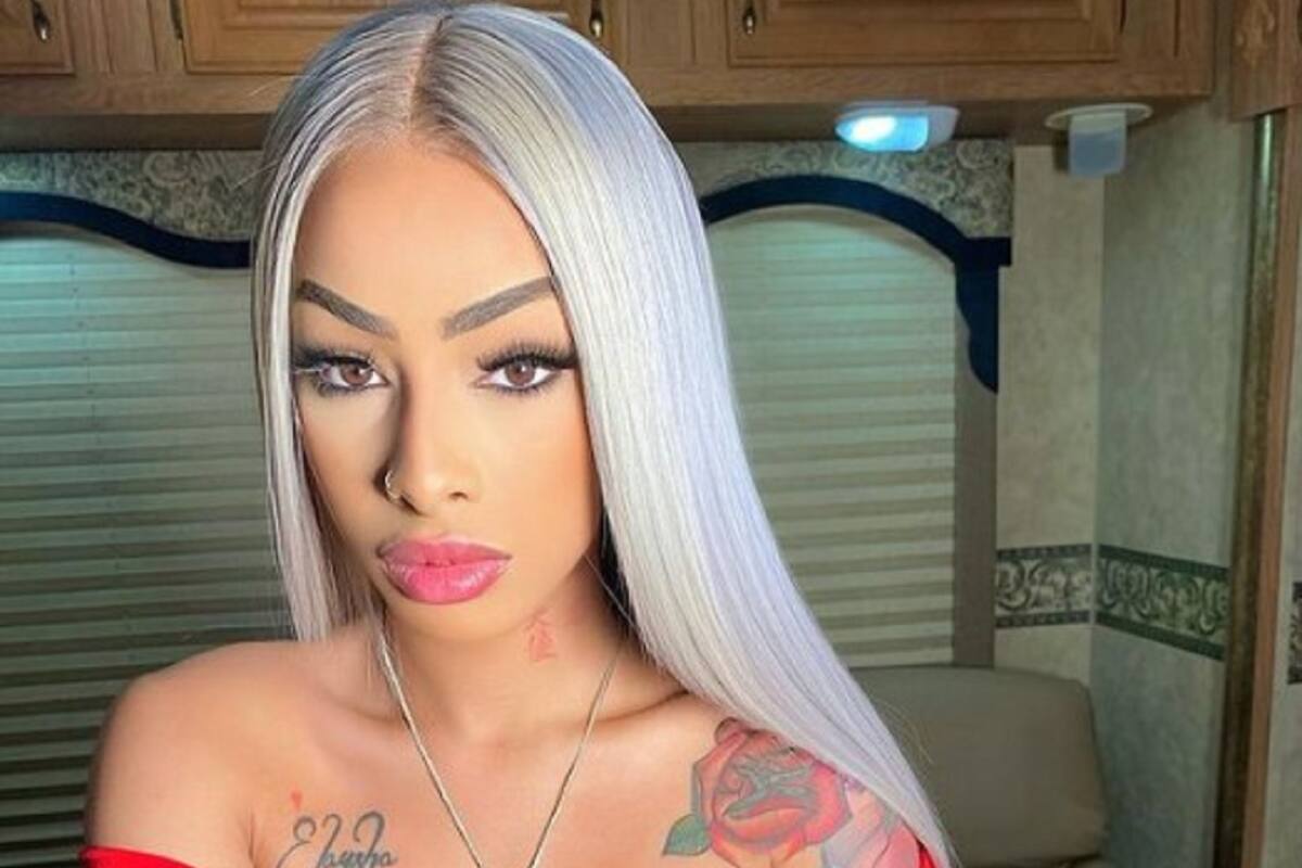 Yailin "La más viral" se hace arreglitos y se pinta el cabello azul, ¿se quiere parecer a Karol G?