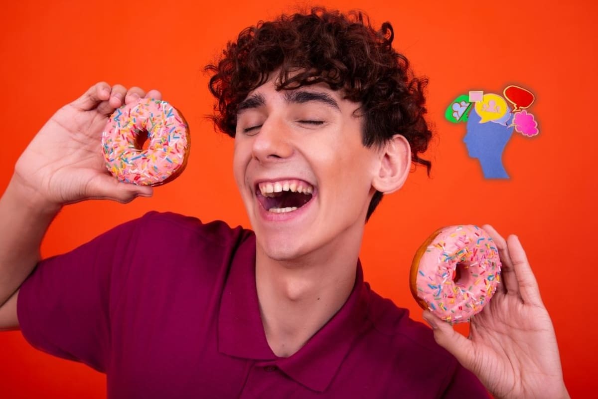 La psicología revela que quienes hacen reír a otros suelen haber aprendido a usar el humor como un recurso para sobrellevar emociones