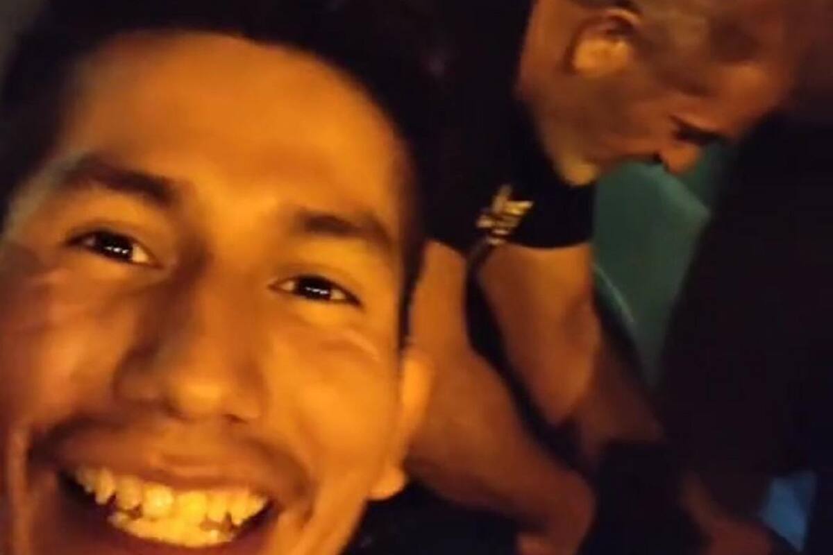 VIDEO VIRAL: Joven mexicano se encuentra a Mel Gibson cambiando una llanta