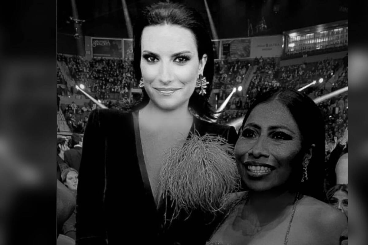 Critican a Laura Pausini por no aplicar filtro al rostro de Yalitza Aparicio en fotografía juntas